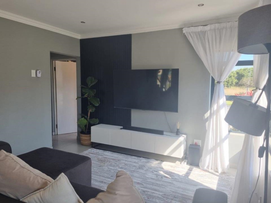 4 Bedroom Property for Sale in Ifafi North West